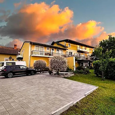 Hotel Pension Baumgartner-Berghof 3*